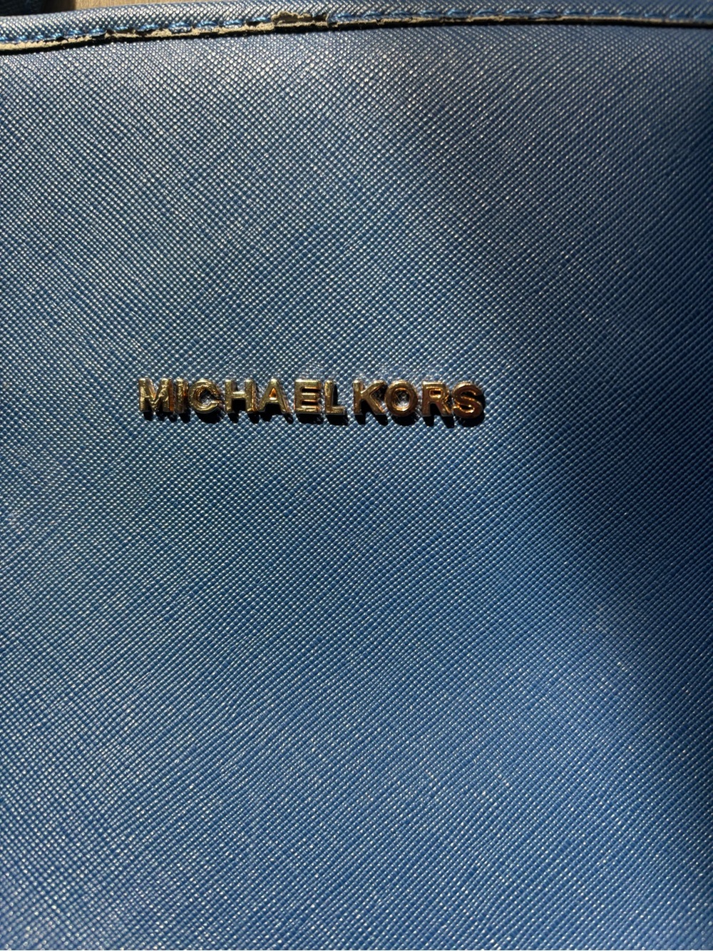🦋Michael Kors🦋Saffiano Leather Tote Bag in Blue with Gold Tone Accents - Picture 2 of 8